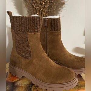 BELLA VITA CONGAC KNIT TRIM SUPER SUEDE GABLE SIDE ZIP BOOTS SIZE 8 NIB